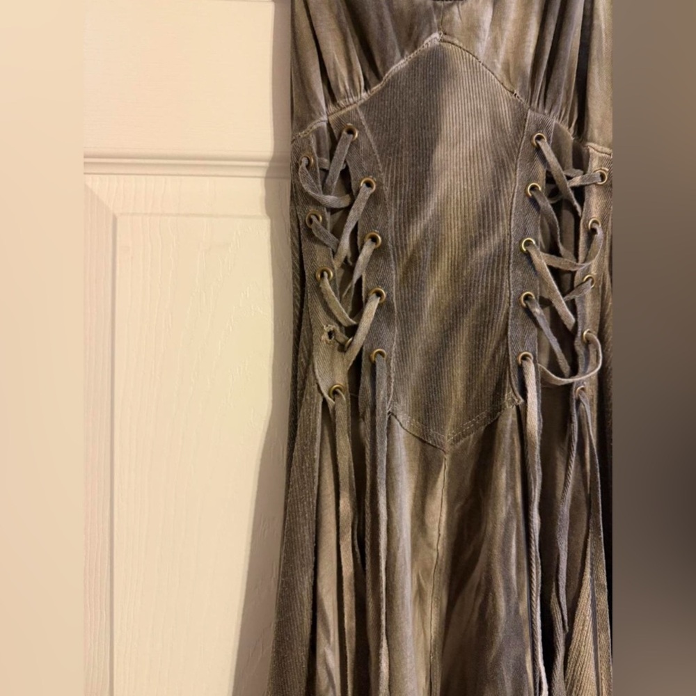 Lip Service Dress - Picture 3 of 7